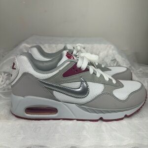 New Nike Women's Air Max Correlate Running Shoes White Fuchsia Gray/ Size 6.5